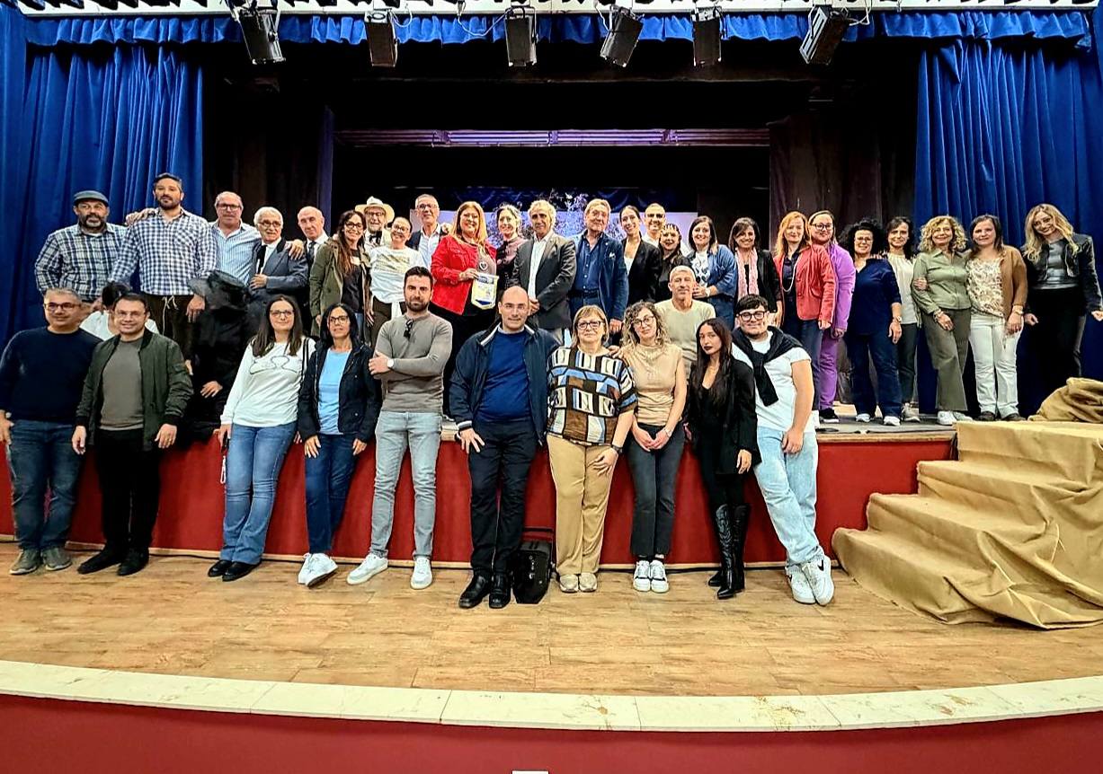 Teatro, cultura e solidarietà: gli studenti del Majorana al “Vitalizio” di Pirandello